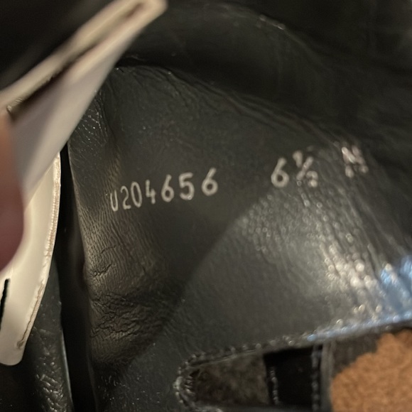 Stuart Weitzman NWOT GoWest Studded Leather Ankle boots black size 6 1/2 - Picture 10 of 10